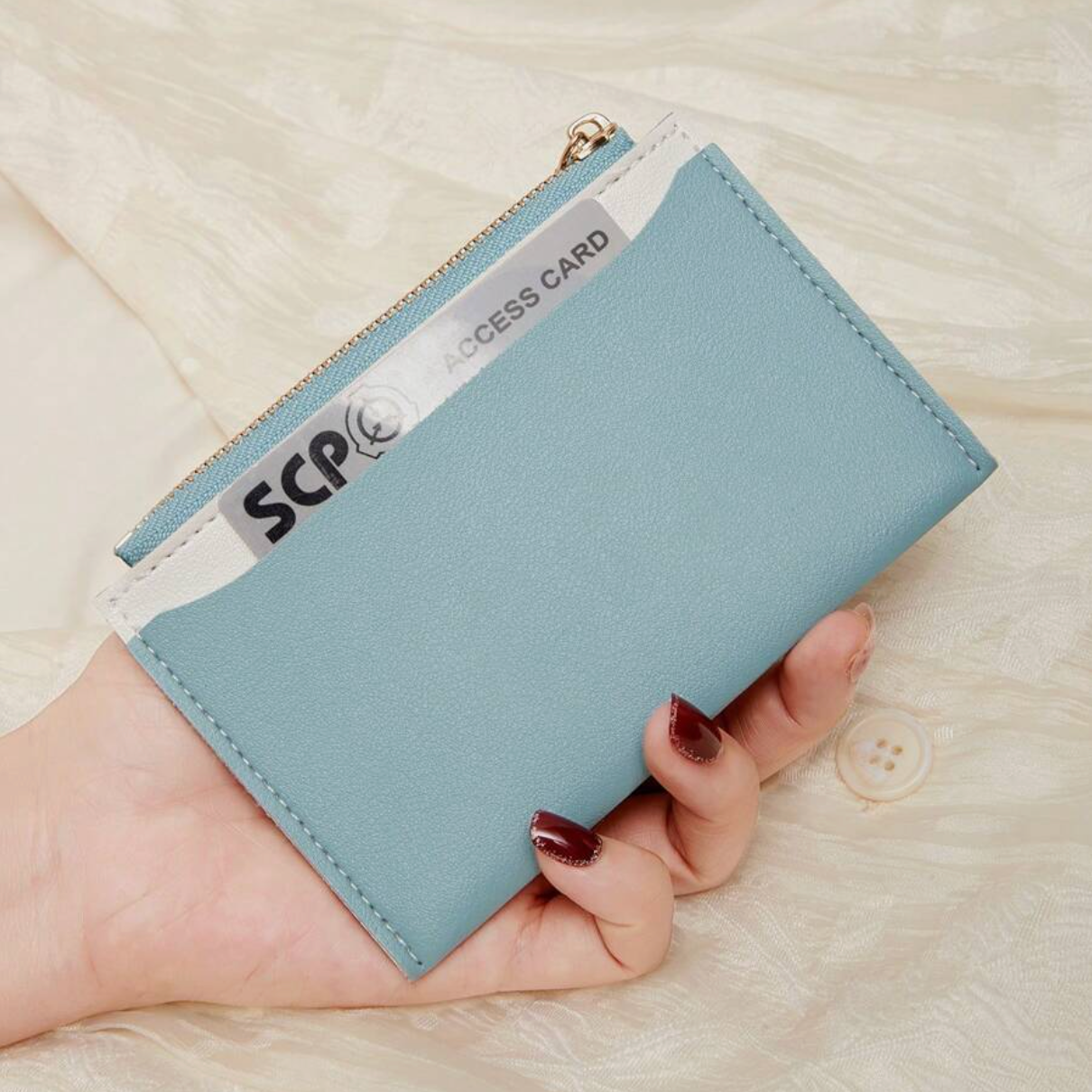 Tarjetero Azul Claro